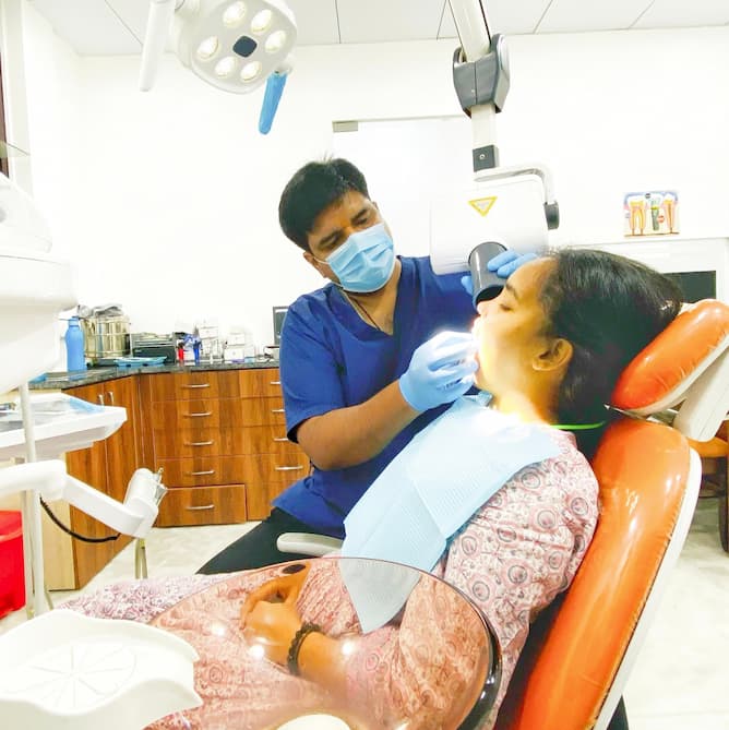 Best Implantologist in Sector 41, Noida